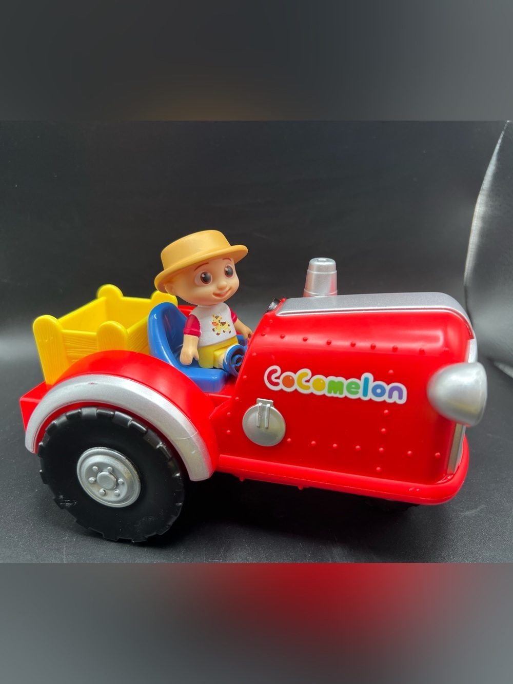 CoComelon Musical Tractor MUSIC Sound & Exclusive 3” in Farm JJ Figure WORKS